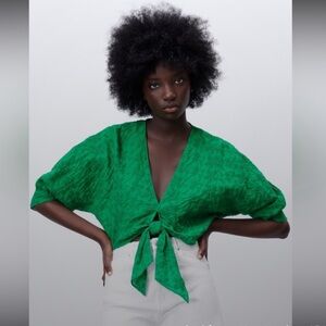 ZARA TOP KNOTTED EMBROIDERED GREEN TOP  SIZE MEDIUM